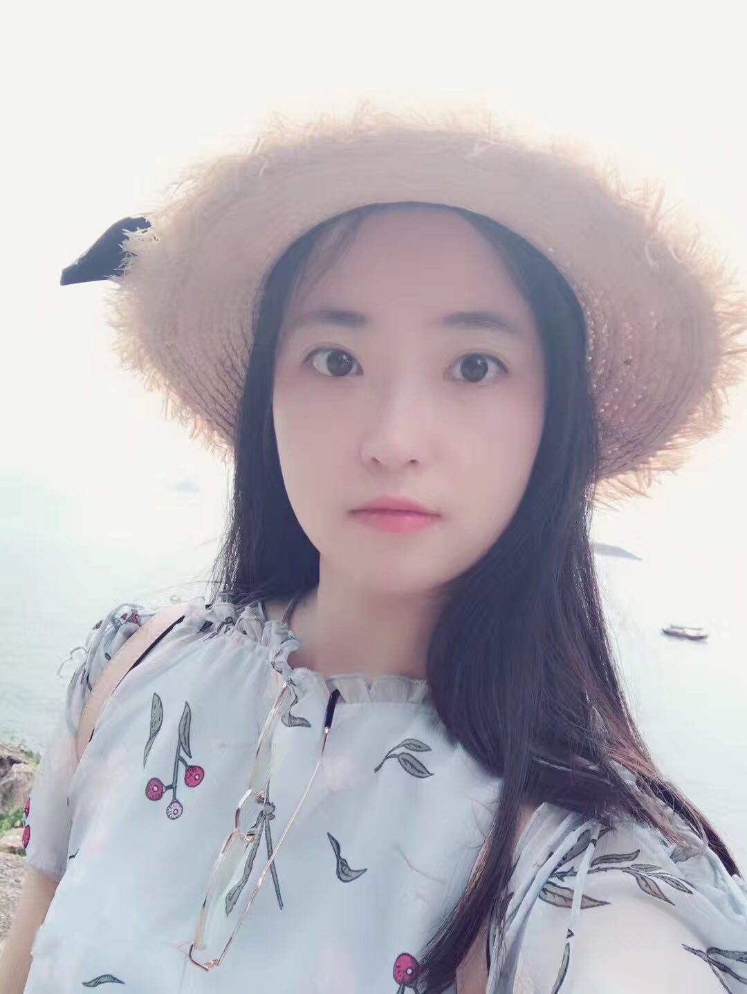 胡小姐